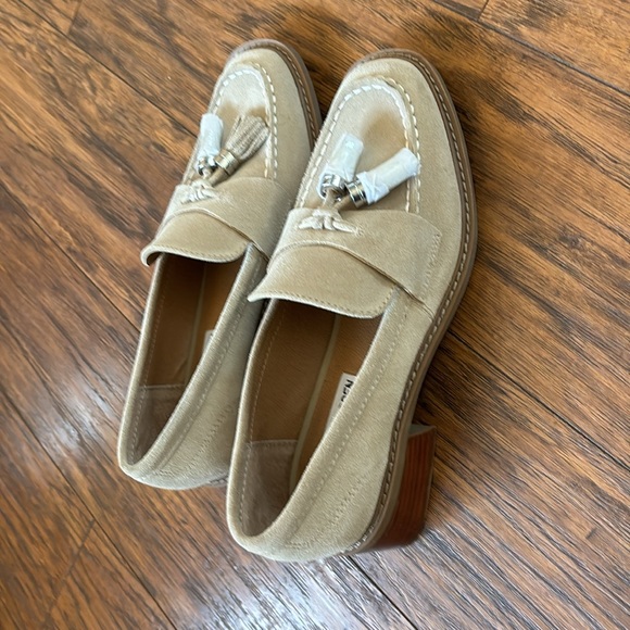 BRAND NEW STEVE MADDEN ANNABETH LOAFERS SIZE 7
‼️PRICE IS NOW FIRM ‼️ - Picture 4 of 6